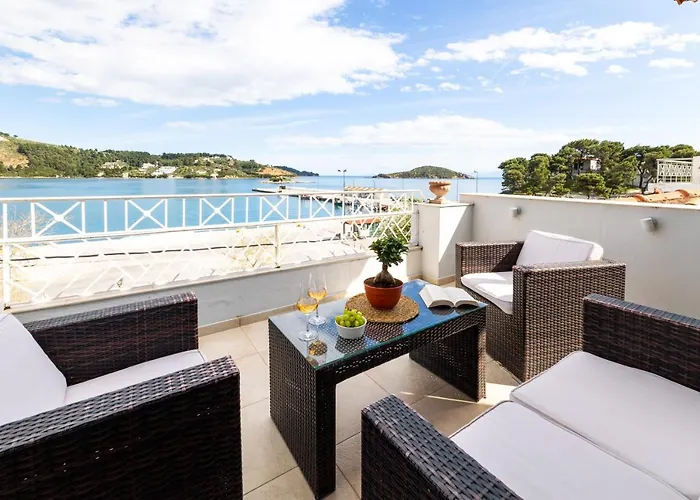 Casa Blue Sea View, Philian Collection 스키아토스 타운