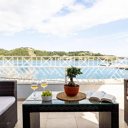 Casa Blue Sea View, Philian Collection